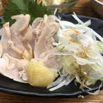 Taishuu Horumon Tatsuya - ガツ刺し
                        絶妙な茹で加減で歯応えよし
                        ニンニク醤油で至福
