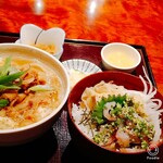 輪 - 玉子とじ肉うどんとあじたたき丼　アップ