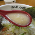 Ramen kamitsuki - クリーミーなスープ！