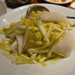 和中華と麺 丹陽 - 黄ニラとヤリイカの炒め物