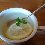 カフェ　ランプ - ホットレモネード