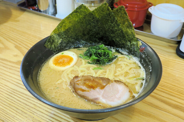 横浜家系らーめん 奏家 愛甲石田 ラーメン 食べログ