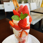 CAFE & DINING WASHOW - 