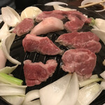 大衆中遊華食堂 八戒 - まずはチャックロールから焼きやき〜