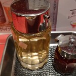 カドヤ食堂 - 味変の辣油&酢♪