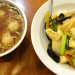 芳蘭 - 中華丼とワンタンスープのセット