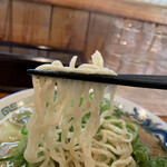 中華蕎麦 春馬 - 麺リフト⤴️