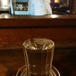 源氏 - 酒の向こうに割烹着の女将さん！