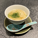 イチリン ハナレ - シンプルなスープ麺