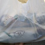 松島屋 - 2個入り2つ購入1パックは私が…
      もう1パックはお知り合いの人と会う時にお茶請け代わりで差し上げました