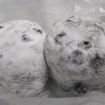 松島屋 - ゴツゴツしたお豆が沢山付いてます