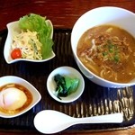 手打ちうどん 蔵 - スープカレー(800円)：いわゆるカレーうどんです