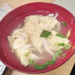 廻鮮寿司 塩釜港 - 白魚の卵とじ汁300円(外税)
      良い味出してるし、具材もたっぷりで満足満足！