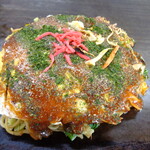 お好み焼 たぬき - 「モダン焼き」（400円）+「砂ズリ」（100円）+「ネギ」（100円）＋「玉子」（50円）