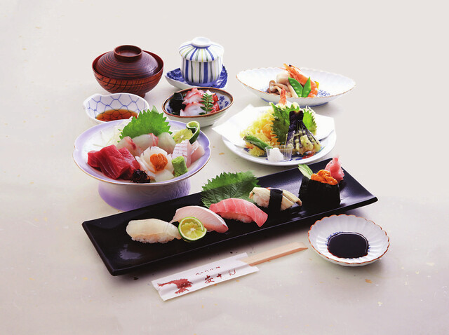 磯魚料理鮨 安さん 神戸大丸店