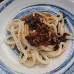 日の出製麺所 - 肉　投入！