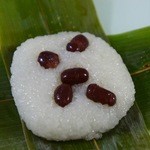 川端道喜 - 利休ちまき　630円　道明寺粉を蒸したお餅に小豆をちらし、笹の葉で巻いたもの