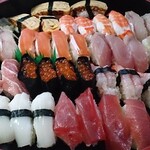 寿司一代 - 生寿司4人前