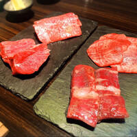 焼肉うしごろ 銀座並木通り店 - 極みのタンしゃぶ、厚切りハラミ、ヒレ〜山わさび醤油漬け・ゲランド塩〜、厳選赤身肉・塩(コース)