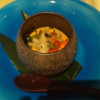 牛刺しと焼肉 仔虎 クリスロード店 - 牛出汁プリン 500円