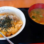Matsuya - 牛とじ丼ととん汁　@600