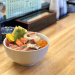 寿司孝 - 海鮮丼ランチ…800円＋大盛り…100円