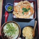 本格手打うどん 麺むすび - かつ丼セット(うどんのめんひや)