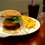 中村屋アットウエストパークカフェ - 2012/04 ランチバーガー980円ドリンク付き