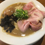 荒町商店中華そば ふじやま - 特製追いサバ節そば1030えん