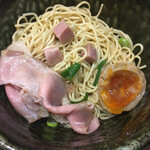 荒町商店中華そば ふじやま - 味付替玉に余らした具材をトッピング