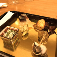 馬車道 大かわ - 八寸(鯖鮨、ふきのとう、つぶ貝、ふぐ皮の煮こごり、鰆、鴨)