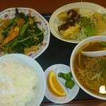 全龍 - 日替り定食700円
            