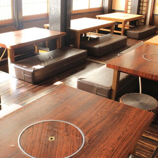 30名様以上で貸切可！大人数宴会にも最適な温かみ溢れる店内