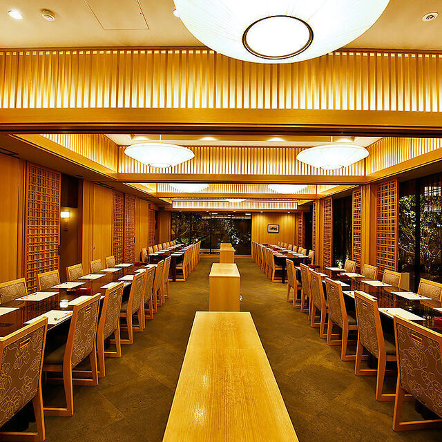 座席 : 梅の花 さかい利晶の杜店 - 宿院/豆腐料理 | 食べログ