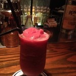 井ノ上 - 「Ｂａｒ井ノ上」　オリジナルカクテル　イチゴとコンコードのフローズン