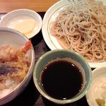 オープン記念セット（735円）＋蕎麦大盛り(315円)