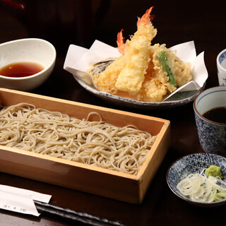 ◇石臼挽き国産蕎麦粉を使用◇心を込めて職人が手打ちした蕎麦