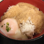 Tsuruya - ご飯にとろろと温泉卵をON