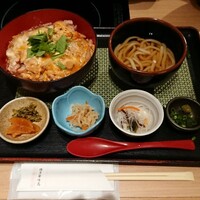 水たき料亭 博多華味鳥 ヒルトンプラザウエスト店 - 