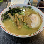 ラーメン 前田家 - ラーメン（大）
      ¥750-