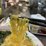 ラーメン 前田家 - 麺リフト