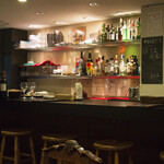 肉&オイスターバル TASSO - カウンター席