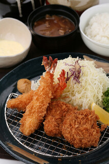 Tonkatsu Ma Mezon - 