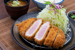 Tonkatsu Ma Mezon - 