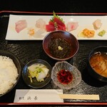 Hamachou - 刺身定食