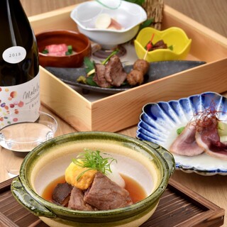 Kaiseki cuisine that mixes various meats including Wagyu beef and seasonal ingredients