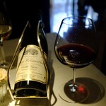 コート ドール - 2010ドメーヌ・エレスティン・ジュブレ・シャンベルタン・ヴィエイユ・ヴィーニュのグラスワイン（2300円）+10％+10％