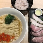 麺屋一燈 - ぶたらぁめん Tokyo Fimal+味玉