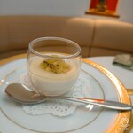 ピア - キウイのブランマンジェ。とろとろさも良いし味も良い！