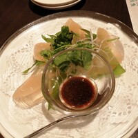 廣東料理 民生 ヒルトンプラザウエスト店 - フカヒレお刺身